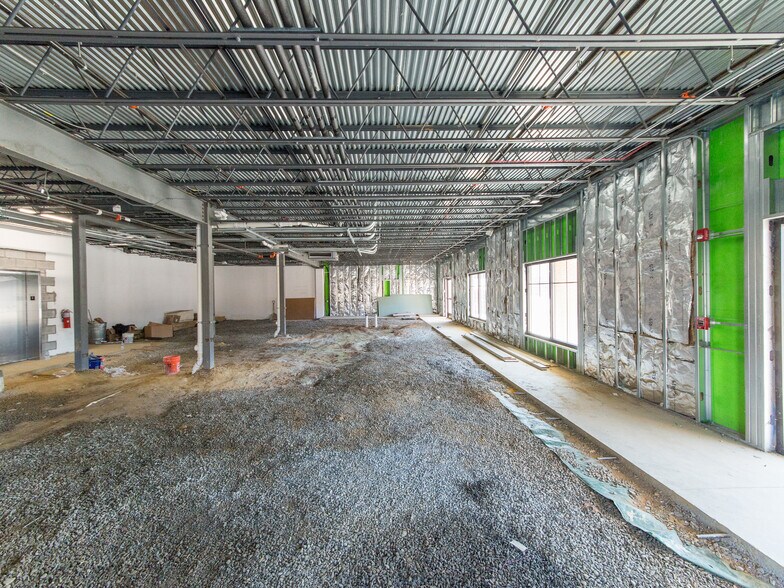 More Photos Of 208 Charlotte Hwy, Asheville Medical For Sale