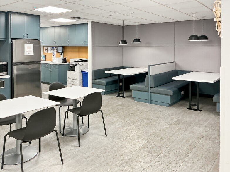 More Photos Of 302 E Carson Ave, Las Vegas Coworking Space