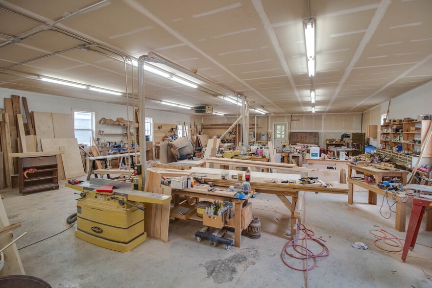 More Photos Of 309 N Market St, Grafton General Retail For Sale