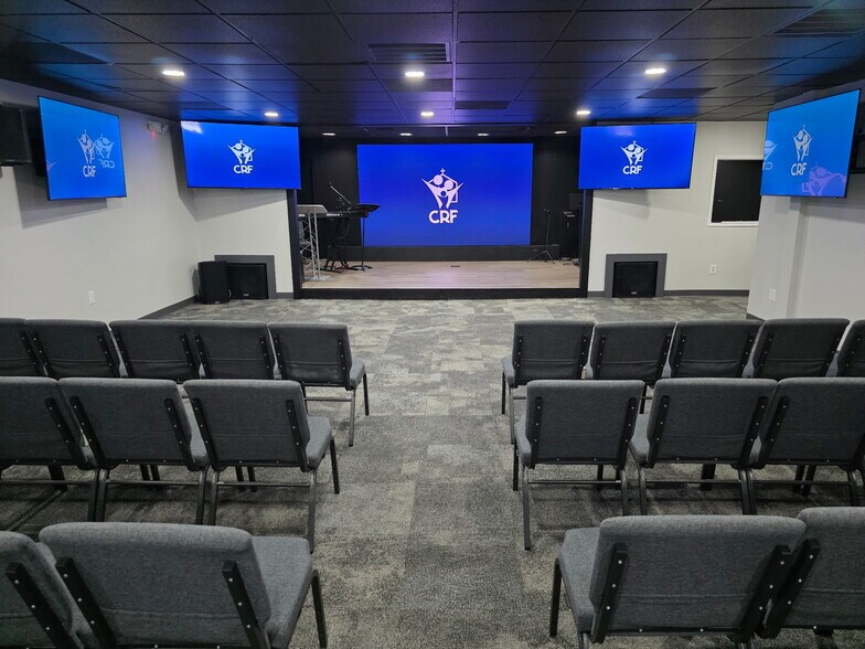 More Photos Of 8200 Westglen Dr, Houston Movie Radio TVStudio For Lease