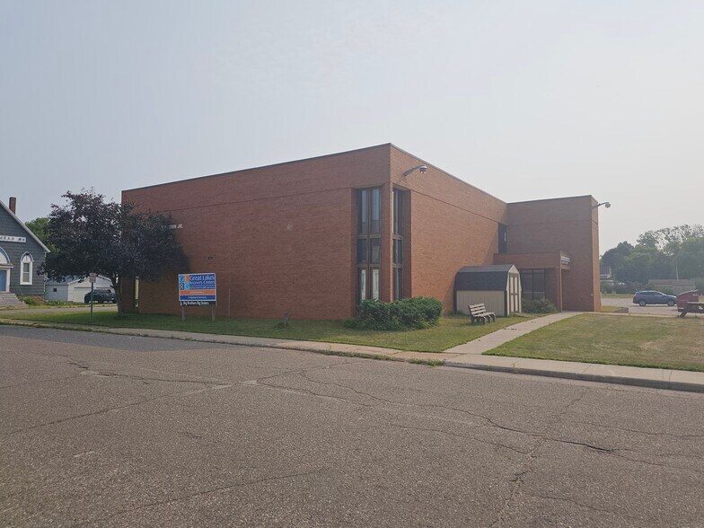 More Photos Of 97 S 4th St, Ishpeming Office For Lease