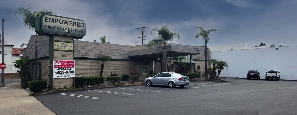 More Photos Of 249 S Indiana Ave, Vista Bank For Lease