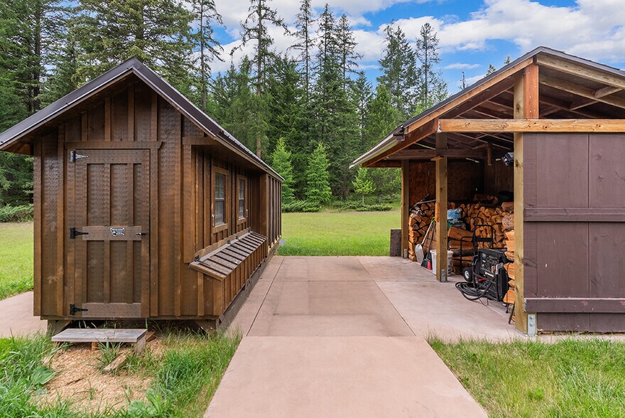 More Photos Of 555 Twin Bridges Rd, Whitefish Specialty For Sale