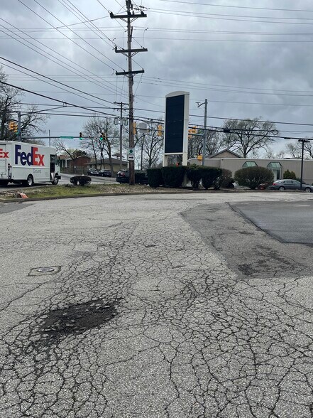 More Photos Of 1102 Perry Hwy, Pittsburgh Freestanding For Sale