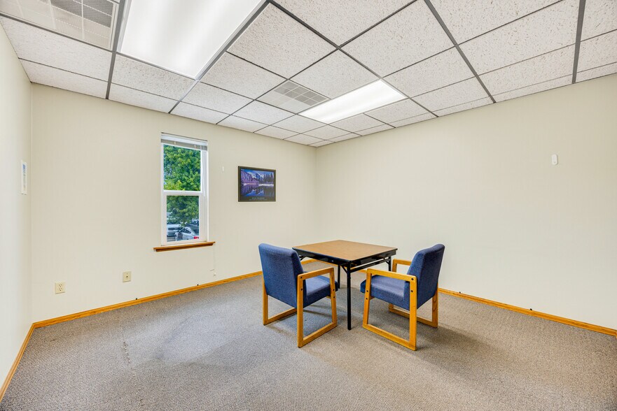 More Photos Of 2910 N Arcadia St, Colorado Springs Office For Lease