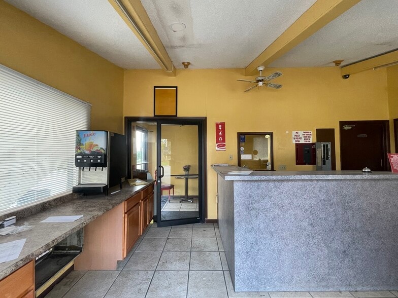 More Photos Of 126 Miller Ln, Waynesburg Hotel For Sale