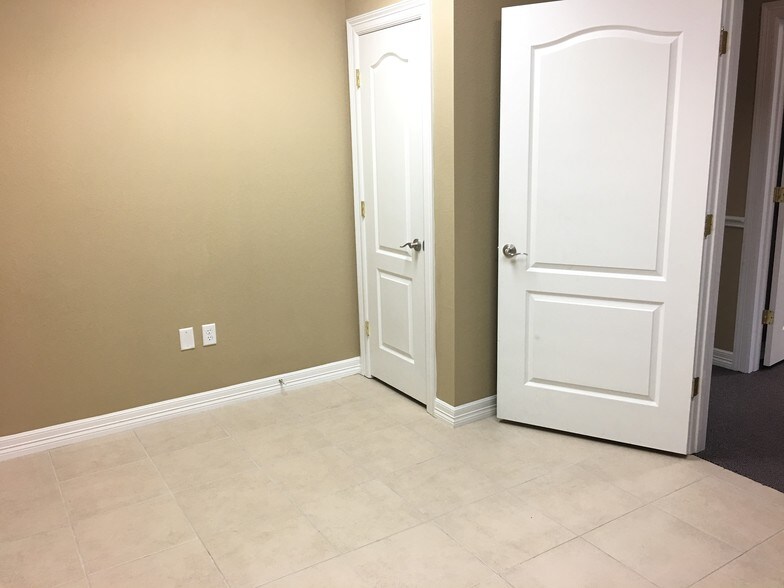 More Photos Of 4502 Riverstone Blvd, Missouri City Office For Lease