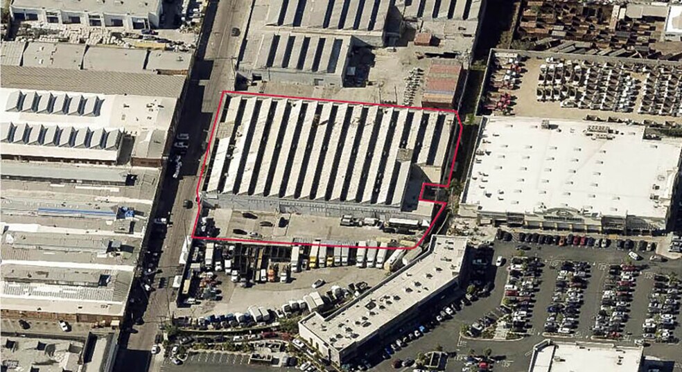 More Photos Of 935 59th St, Los Angeles Manufacturing For Lease