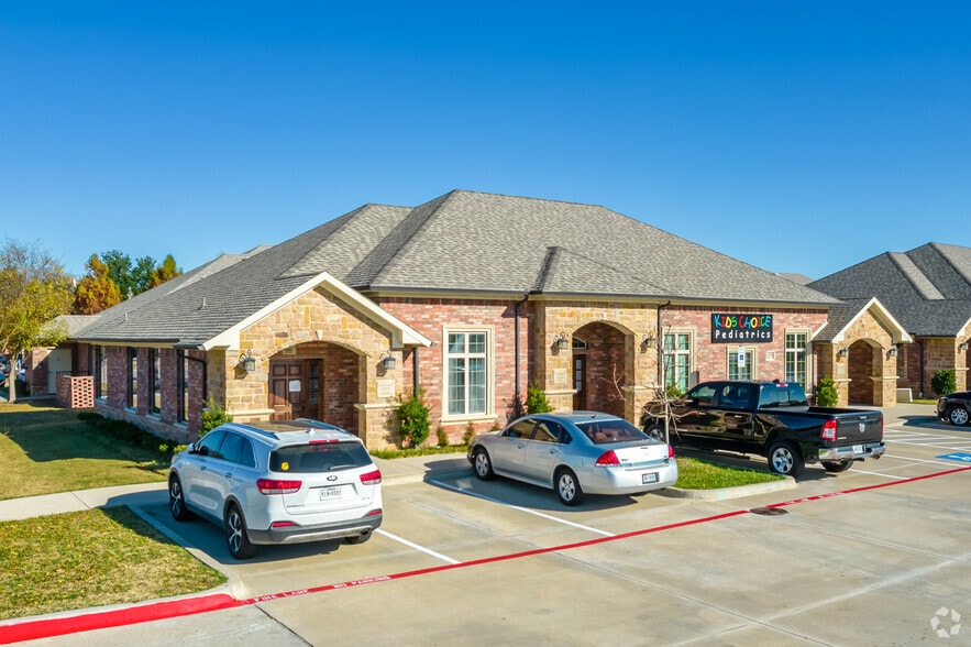 More Photos Of 425 Old Newman Rd, Frisco Office For Lease