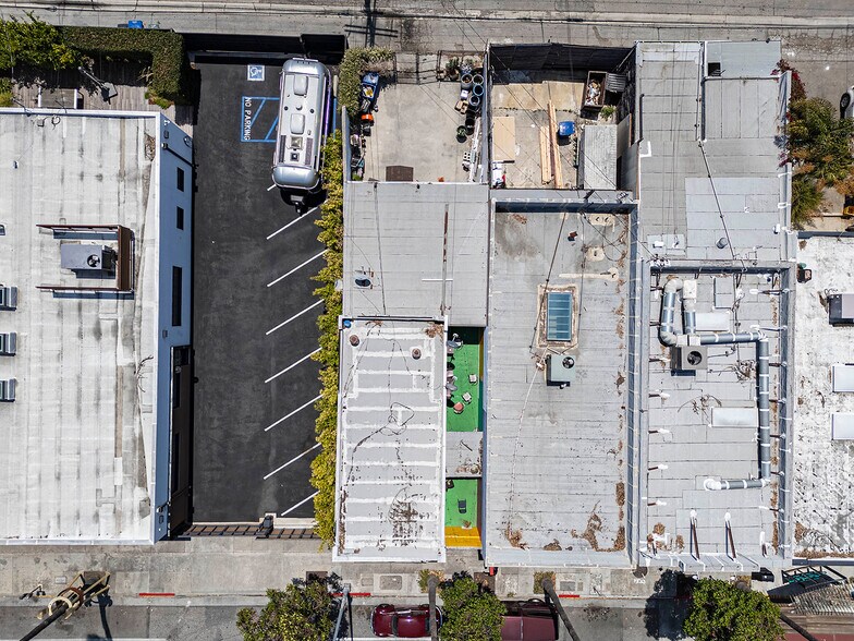 More Photos Of 8554 Washington Blvd, Culver City Bar For Sale