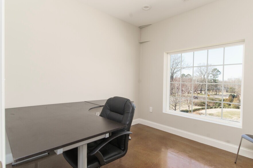 More Photos Of 3844 Clemmons Rd, Clemmons Medical For Lease