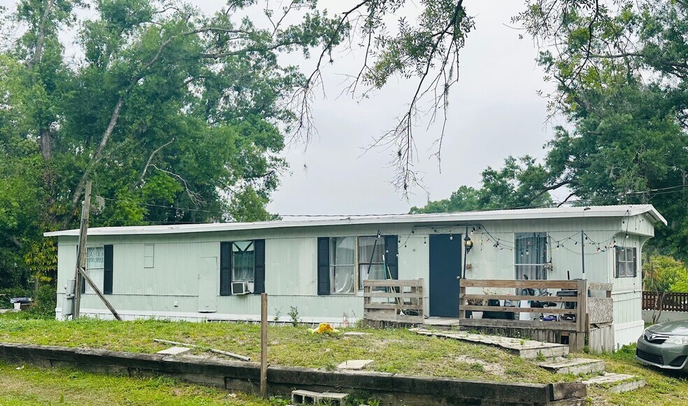 More Photos Of 1025 W Socrum Loop Rd, Lakeland Manufactured Housing Mobile Home Park For Sale