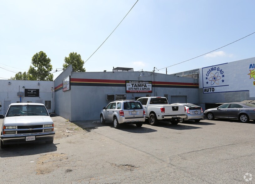 More Photos Of 7107-7109 Reseda Blvd, Reseda Storefront For Lease