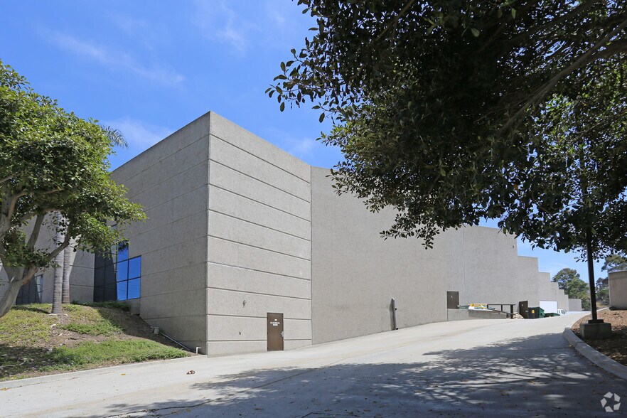 More Photos Of 8525 Camino Santa Fe, San Diego Warehouse For Lease