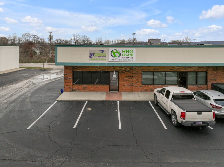 More Photos Of 1629 Ashland Rd, Greenup Freestanding For Sale