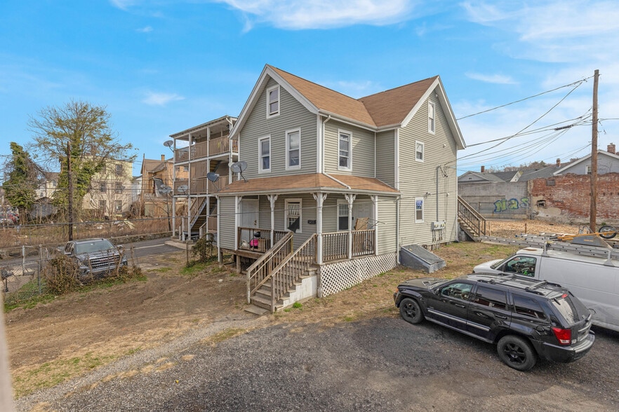 More Photos Of 701-703 S Main St, Waterbury Apartments For Sale