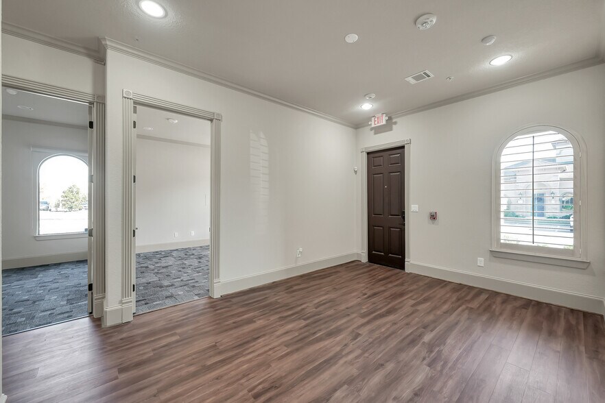 More Photos Of 250 Ed English Rd, Shenandoah Medical For Sale