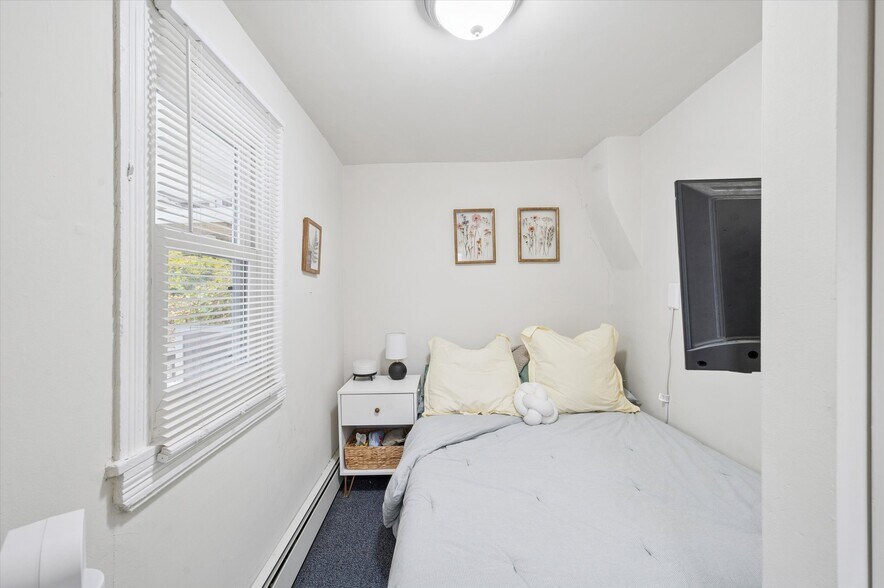 More Photos Of 107 Walnut Ave, Ardmore Apartments For Sale