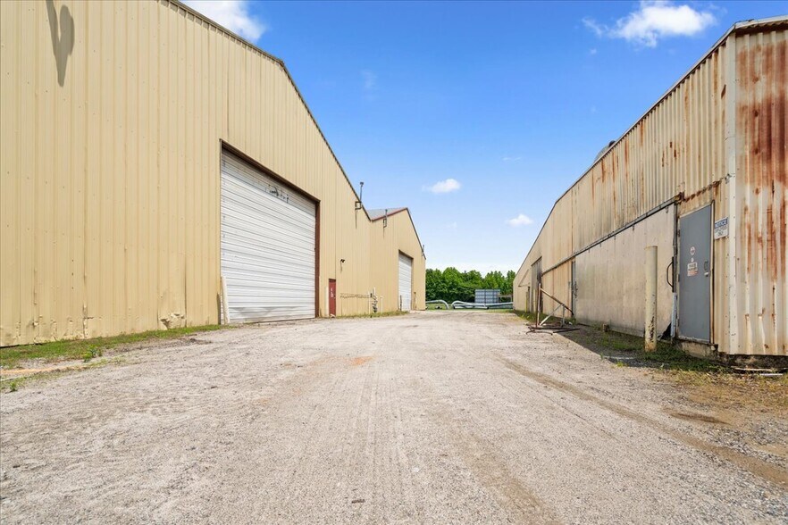 More Photos Of 119 E 6th Ave, Pamplico Industrial For Sale