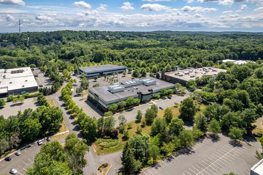 More Photos Of 33 Technology Dr, Warren Office For Lease