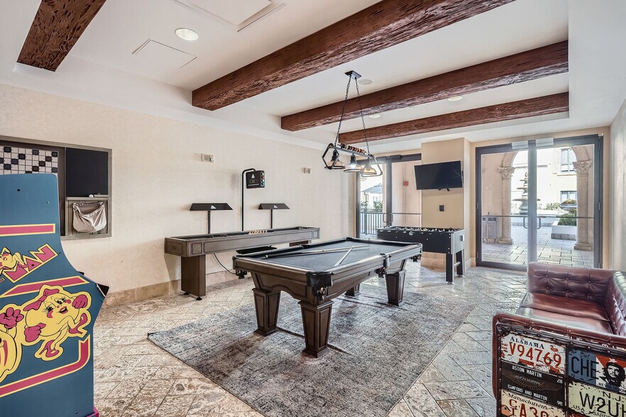 More Photos Of 2121 S Hiawassee Rd, Orlando Apartments For Lease