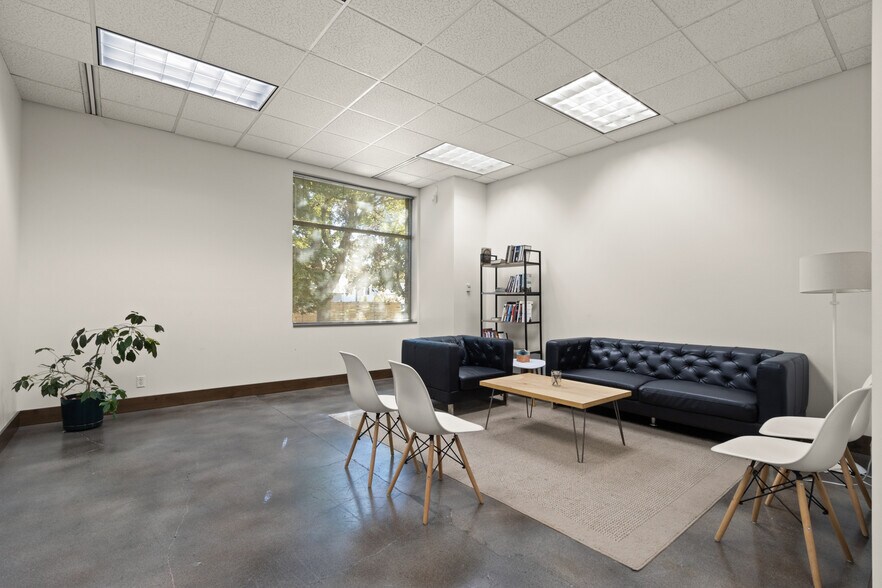 More Photos Of 623 E Wallace Ave, Coeur d'Alene Office For Sale