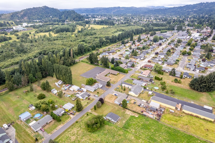 More Photos Of 1435 33rd Ave, Longview Specialty For Sale
