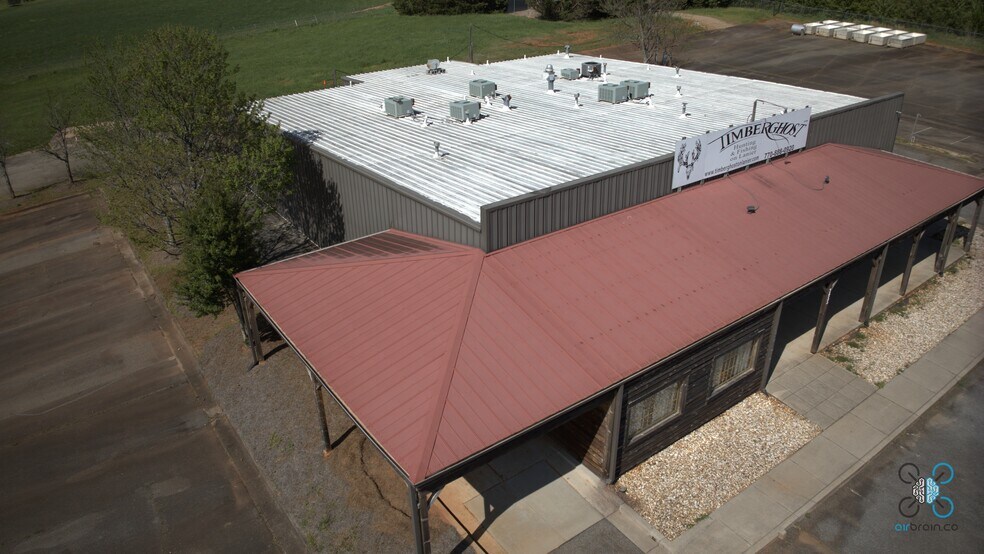 More Photos Of 3455 Keith Bridge Rd, Cumming Freestanding For Sale