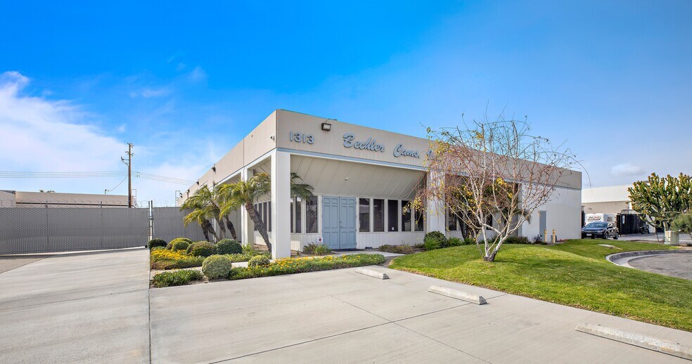 Primary Photo Of 1313 S State College Pky, Anaheim Warehouse For Sale