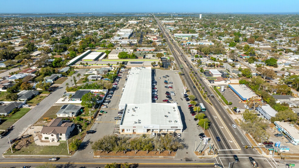 More Photos Of 5133 Manatee Ave W, Bradenton Healthcare For Sale