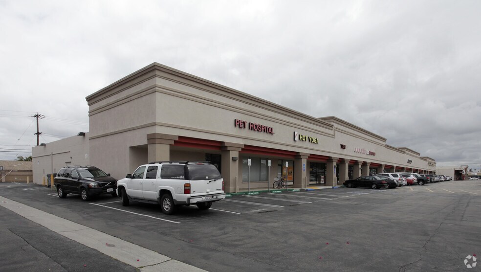 More Photos Of 8831-8961 Adams Ave, Huntington Beach Unknown For Lease