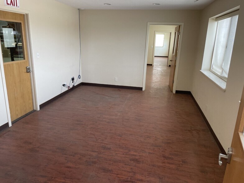 More Photos Of 4288 State Highway 70, Oroville Office For Sale