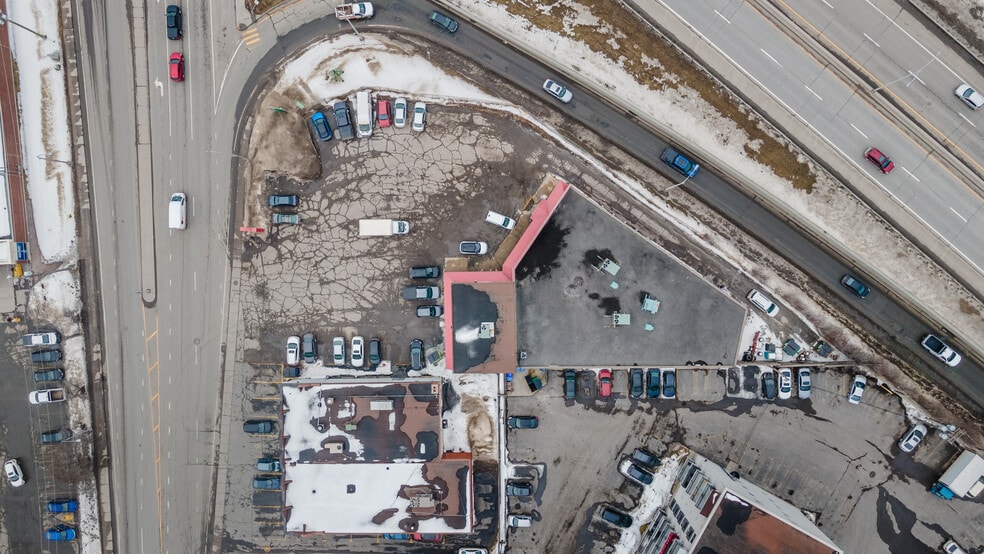 More Photos Of 780 Boul Saint-Joseph, Gatineau General Retail For Sale