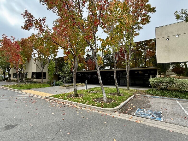 More Photos Of 47913-47963 Warm Springs Blvd, Fremont Light Manufacturing For Lease
