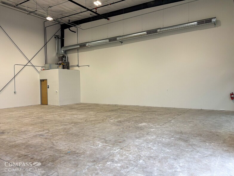 More Photos Of 20489 NE Funner Pl, Bend Industrial For Sale