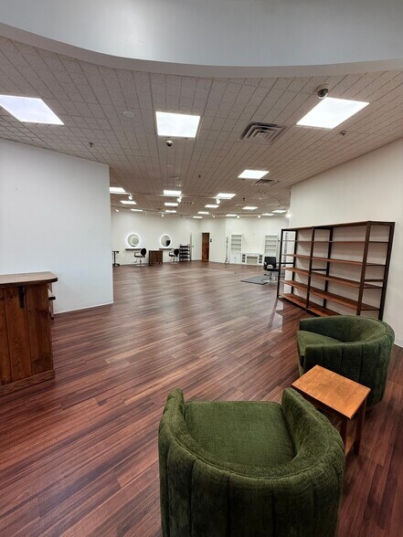 More Photos Of 451-465 Canyon del Rey Blvd, Del Rey Oaks Unknown For Lease