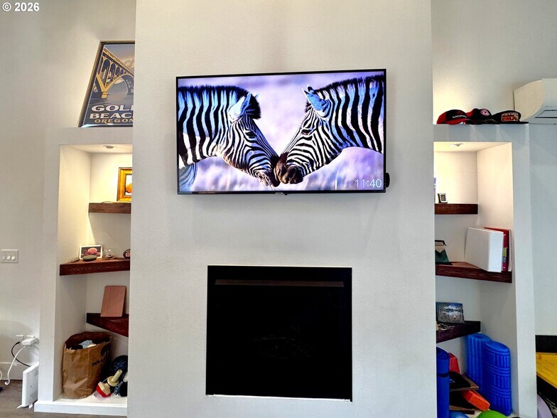 More Photos Of 94353 Leith Rd, Gold Beach Apartments For Sale