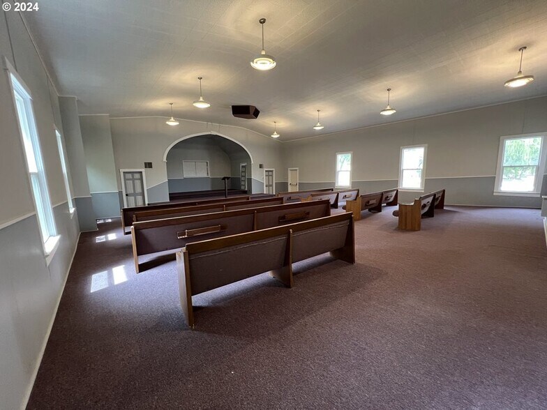 More Photos Of 1839 3rd St, Baker City Religious Facility For Sale