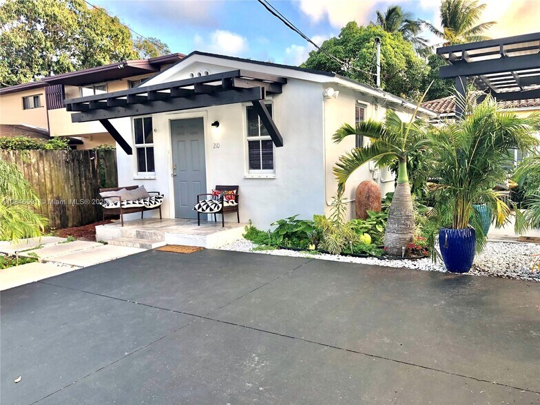 More Photos Of 210 NE 110th St, Miami Multifamily For Sale