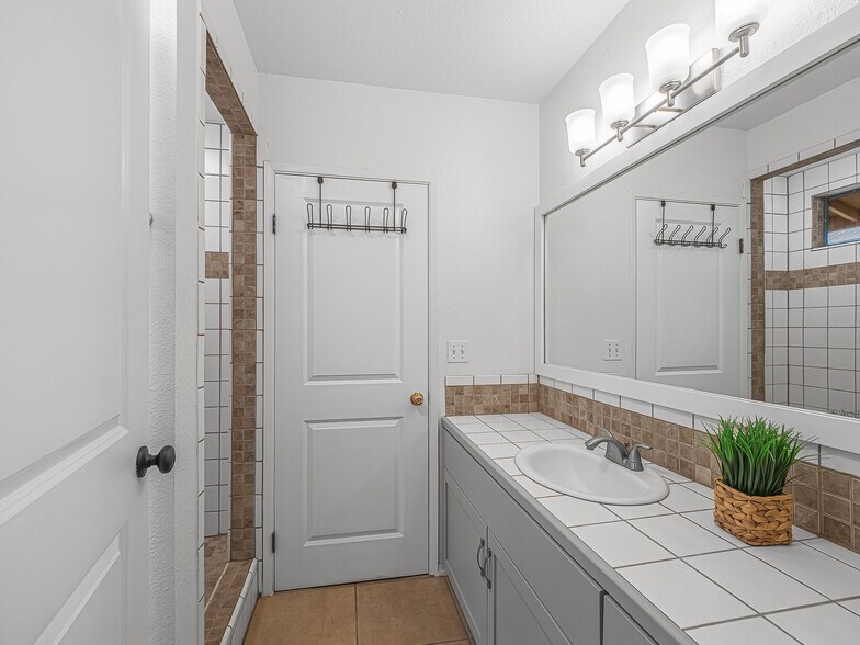 More Photos Of 68-1775 Hooko St, Waikoloa Apartments For Sale