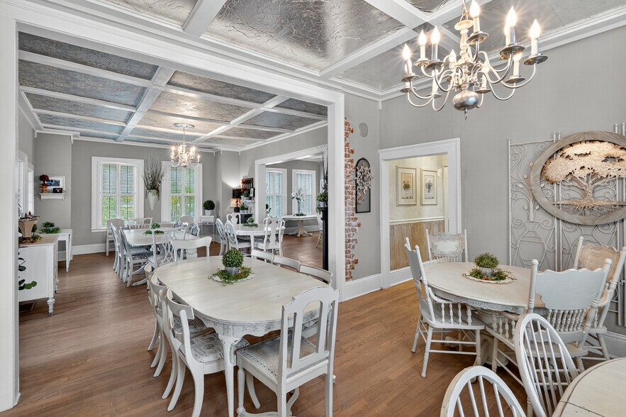 More Photos Of 178 S Caldwell St, Brevard Specialty For Sale