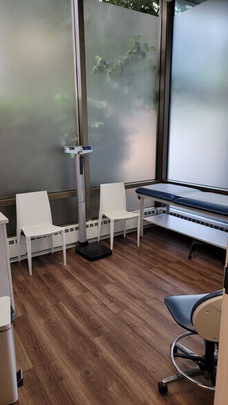 More Photos Of 250 Moonachie Rd, Moonachie Office For Lease