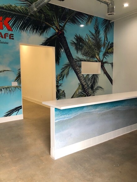 More Photos Of 20849-20857 Sherman Way, Winnetka Storefront For Lease