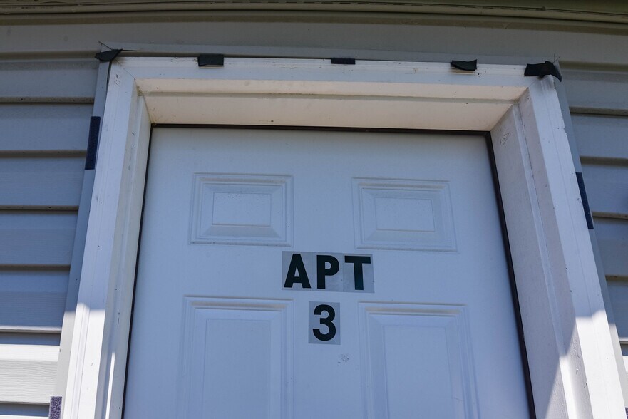 More Photos Of 3 Market St, Aberdeen Multifamily For Sale