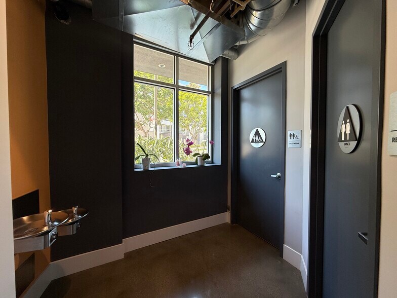 More Photos Of 5901-5921 Center Dr, Los Angeles Apartments For Lease