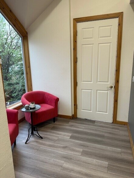 More Photos Of 10354 W Chatfield Ave, Littleton Office For Lease