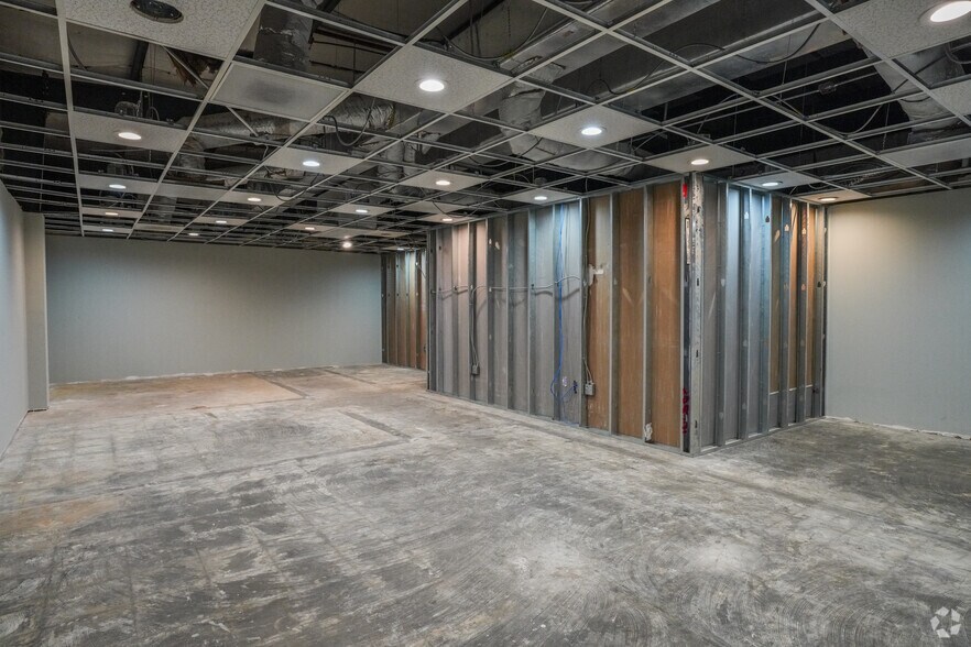 More Photos Of 1102-1108 Weems St, Jackson Warehouse For Sale