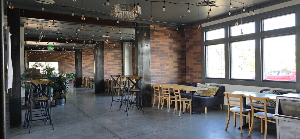 Primary Photo Of 1195 N Canyon Rd, Provo Carwash For Lease