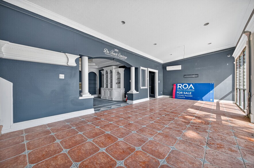 More Photos Of 11515 Jones Rd, Houston Land For Sale