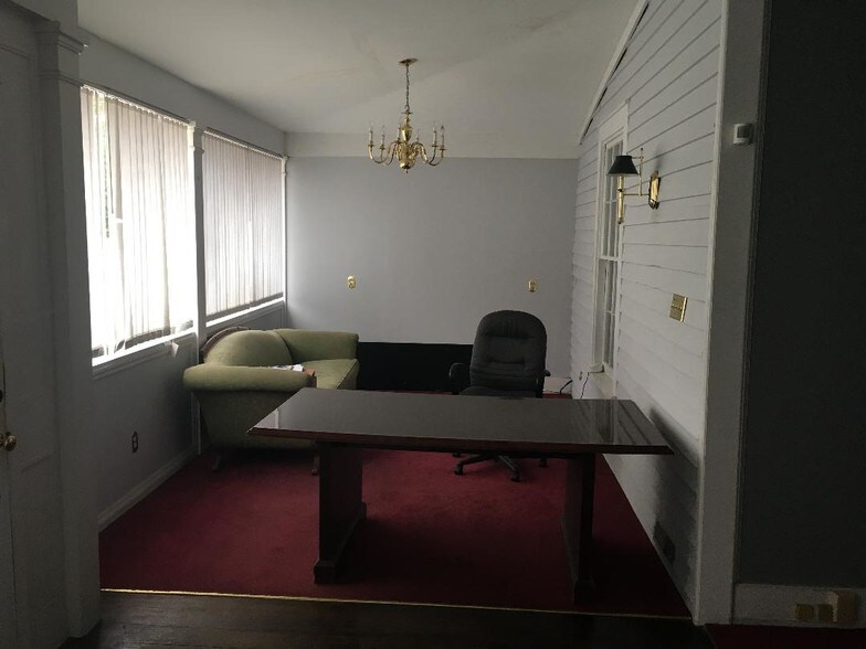 More Photos Of 1924 Barnwell St, Columbia Office For Lease